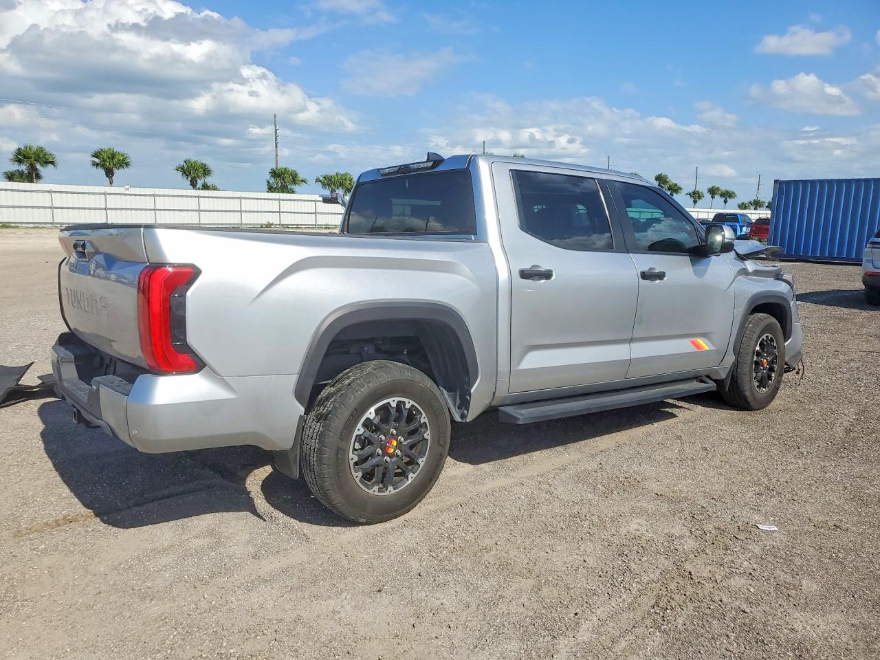 2025 TOYOTA TUNDRA SR5 — снимка 3