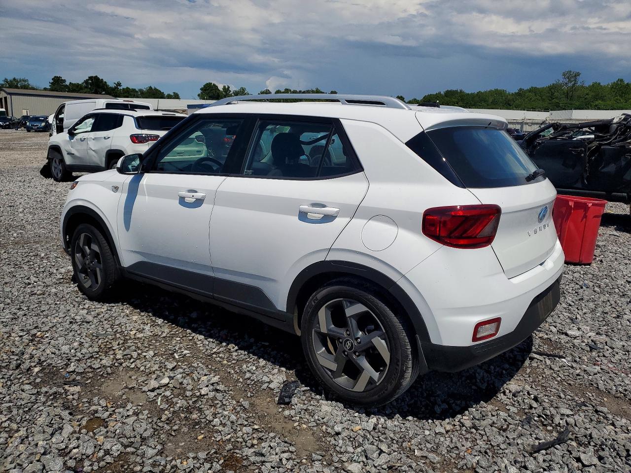2024 HYUNDAI VENUE — снимка 2
