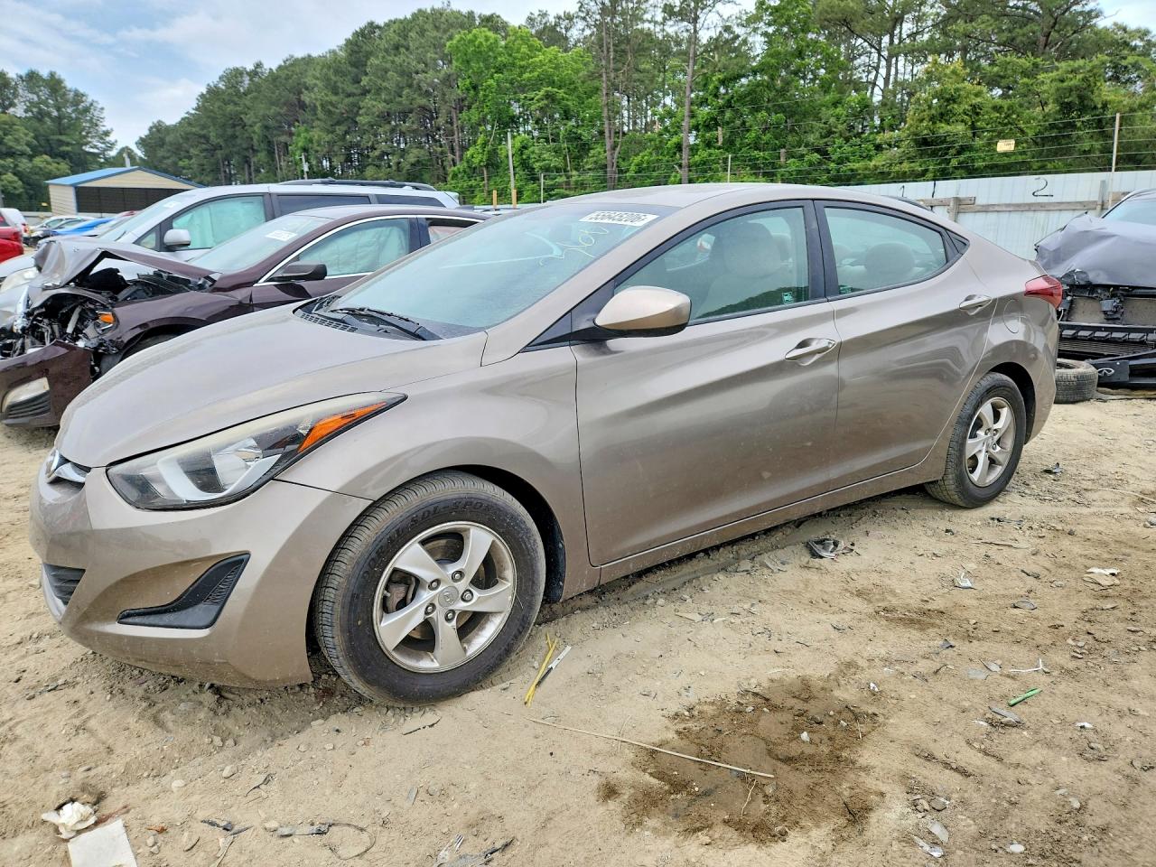 2015 HYUNDAI ELANTRA SE