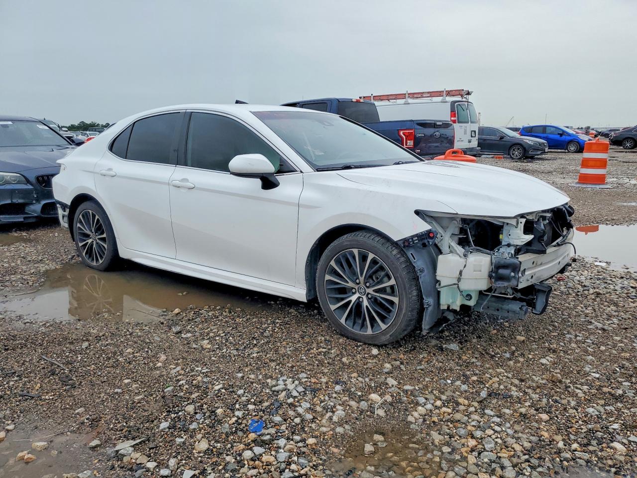 2020 TOYOTA CAMRY SE — снимка 4