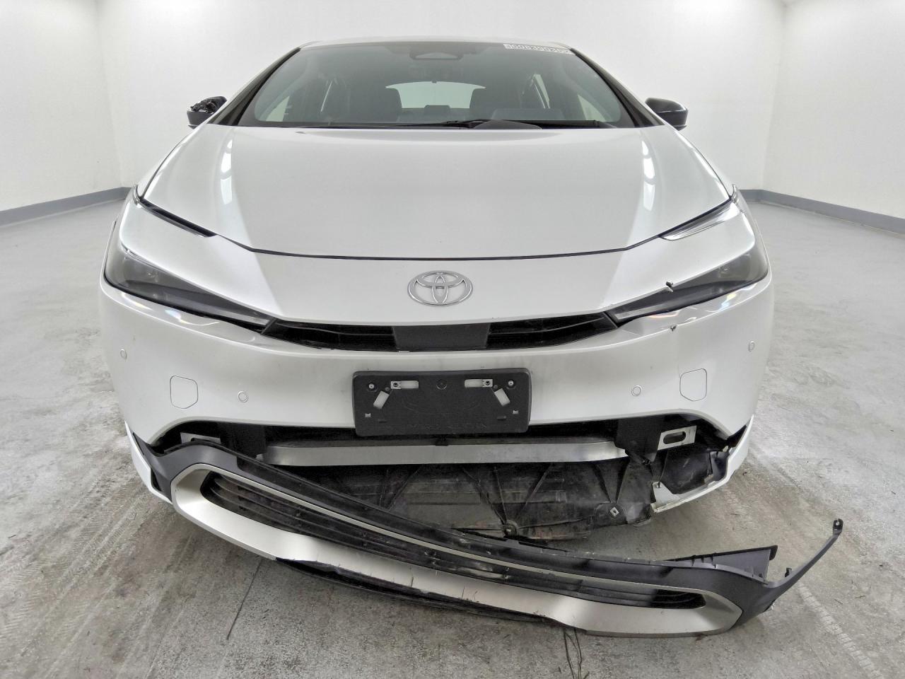 2025 TOYOTA PRIUS PLUG-IN HYBRID SE — снимка 5