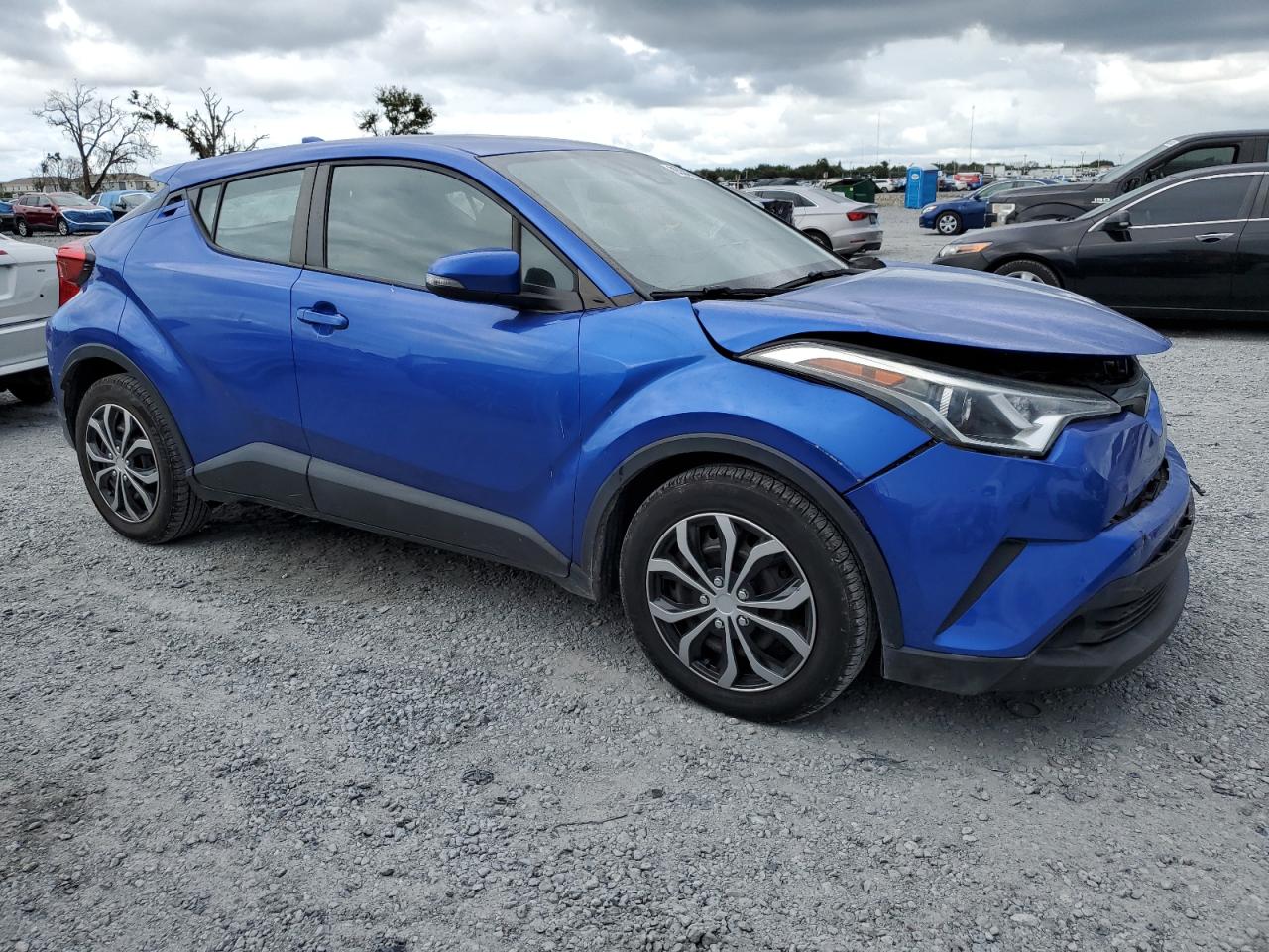 2019 TOYOTA C-HR XLE — снимка 4