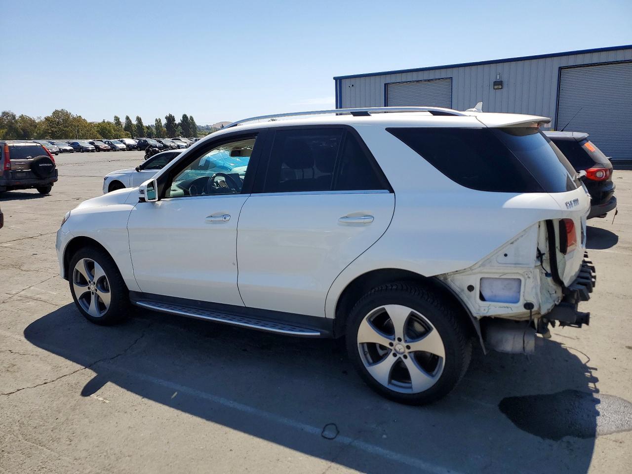2017 MERCEDES-BENZ GLE 350 4MATIC — снимка 2