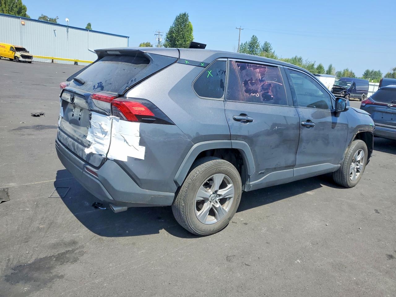 2022 TOYOTA RAV4 XLE — снимка 3