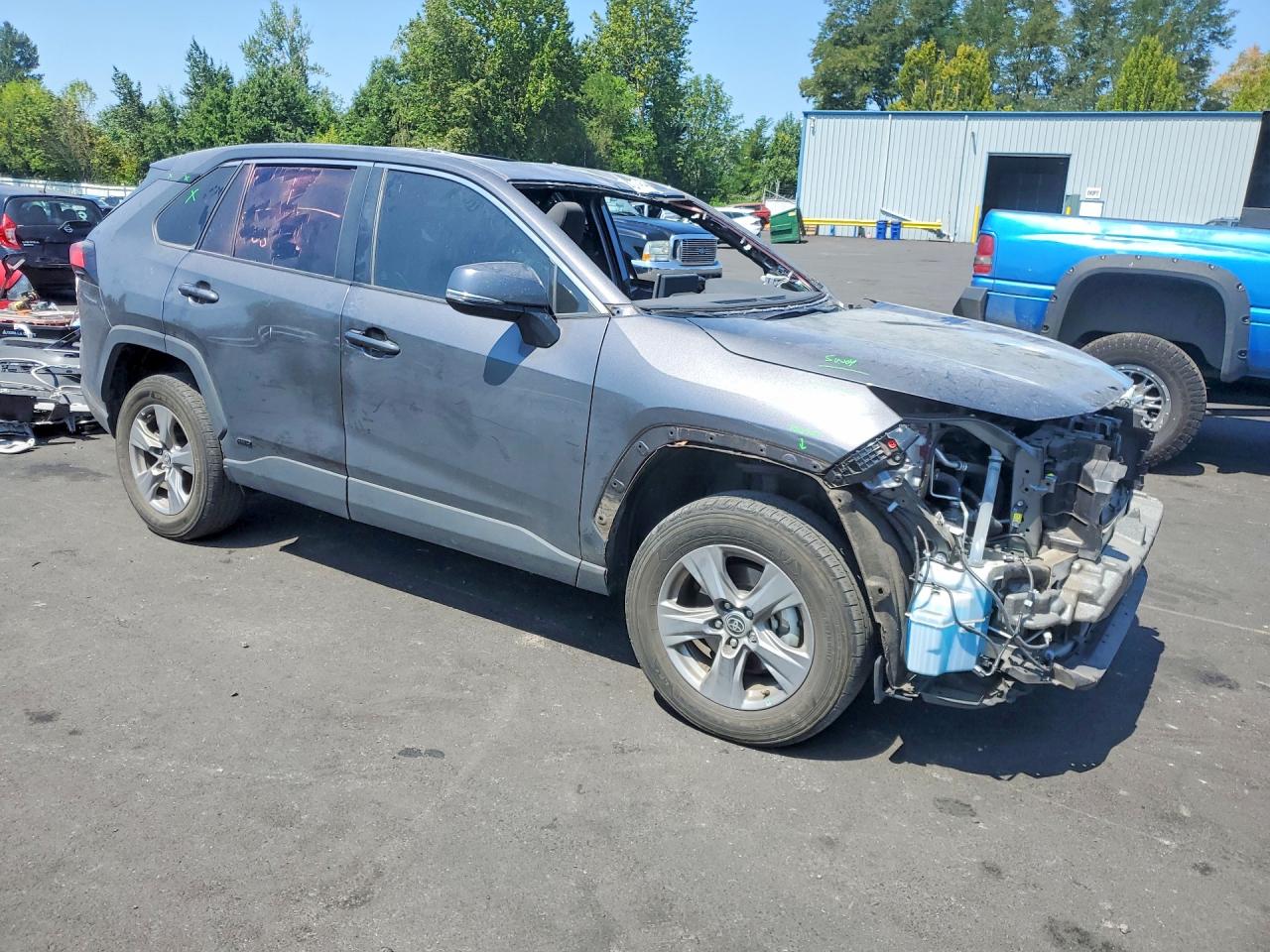 2022 TOYOTA RAV4 XLE — снимка 4