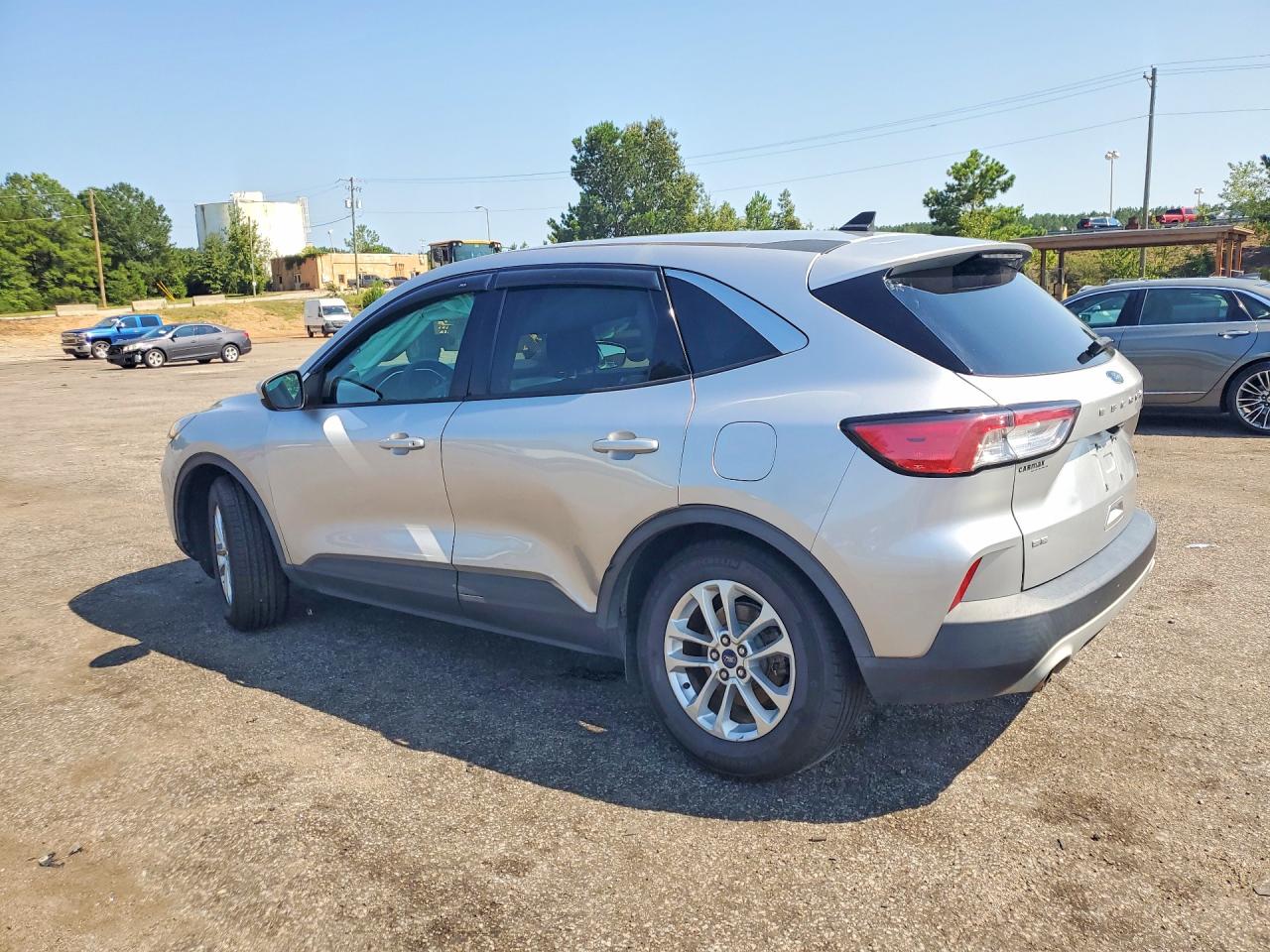 2020 FORD ESCAPE SE — снимка 2