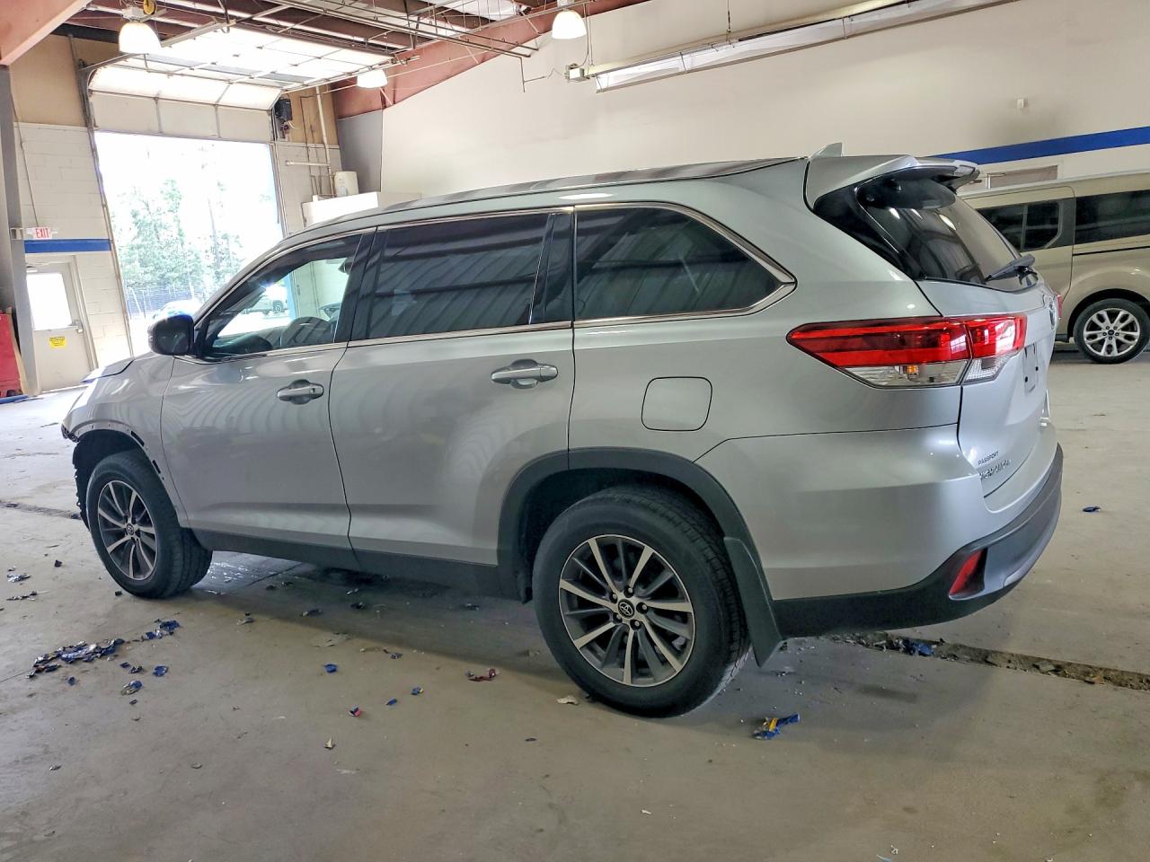 2019 TOYOTA HIGHLANDER — снимка 2
