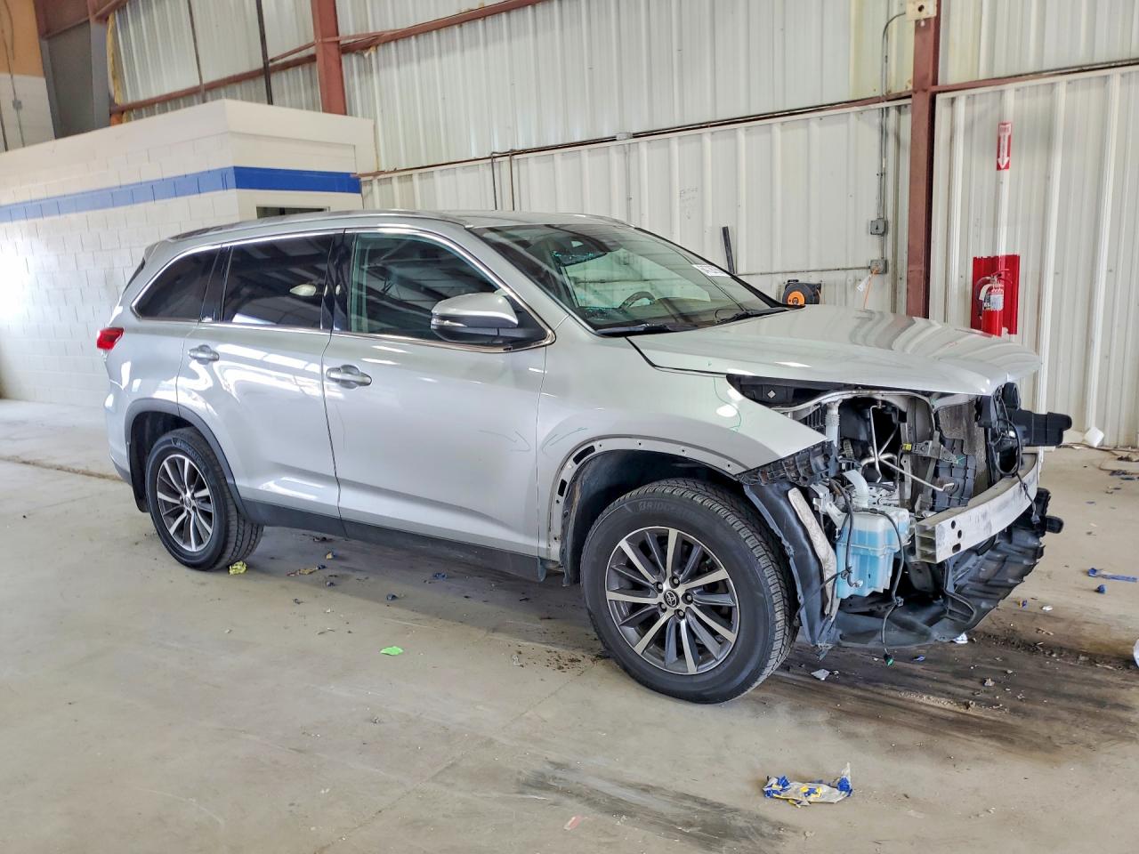 2019 TOYOTA HIGHLANDER — снимка 4