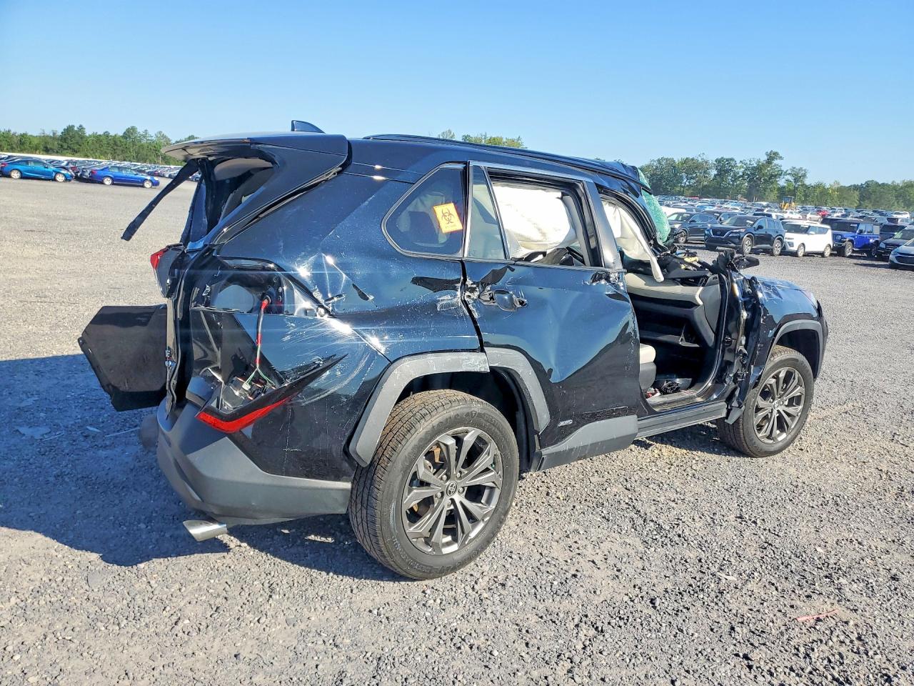 2022 TOYOTA RAV4 XLE PREMIUM — снимка 3
