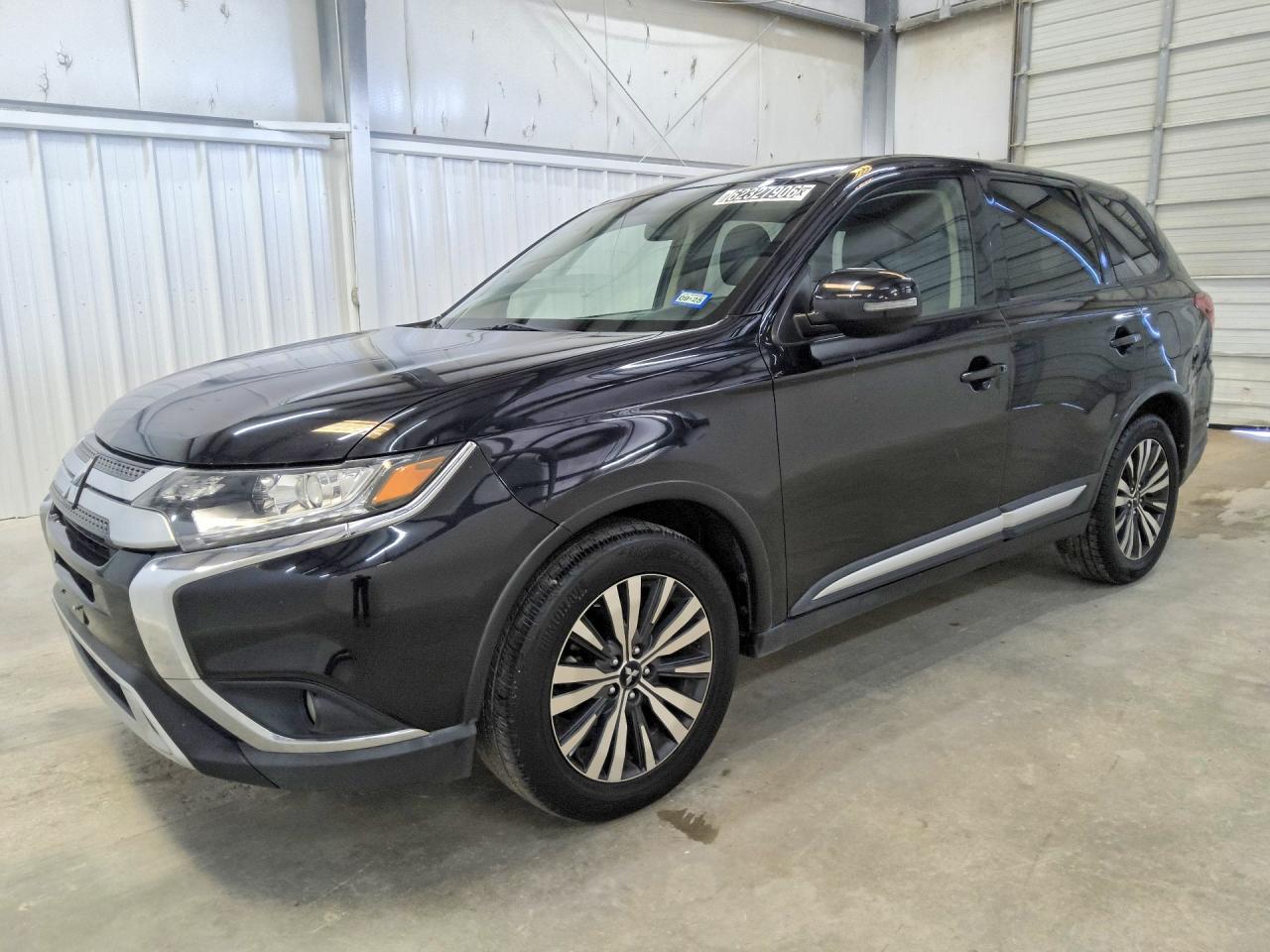 2019 MITSUBISHI OUTLANDER SE