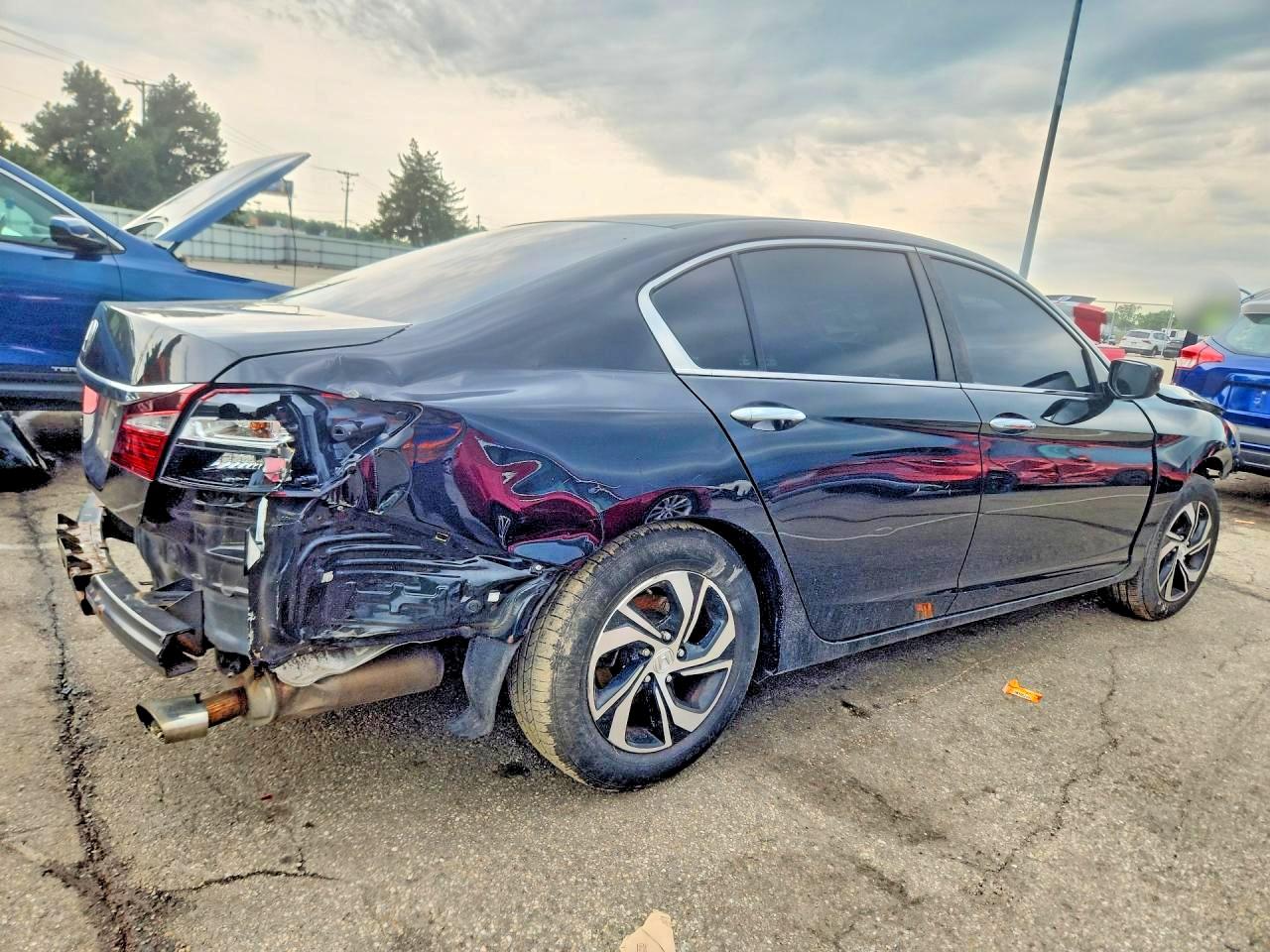 2017 HONDA ACCORD LX — снимка 3