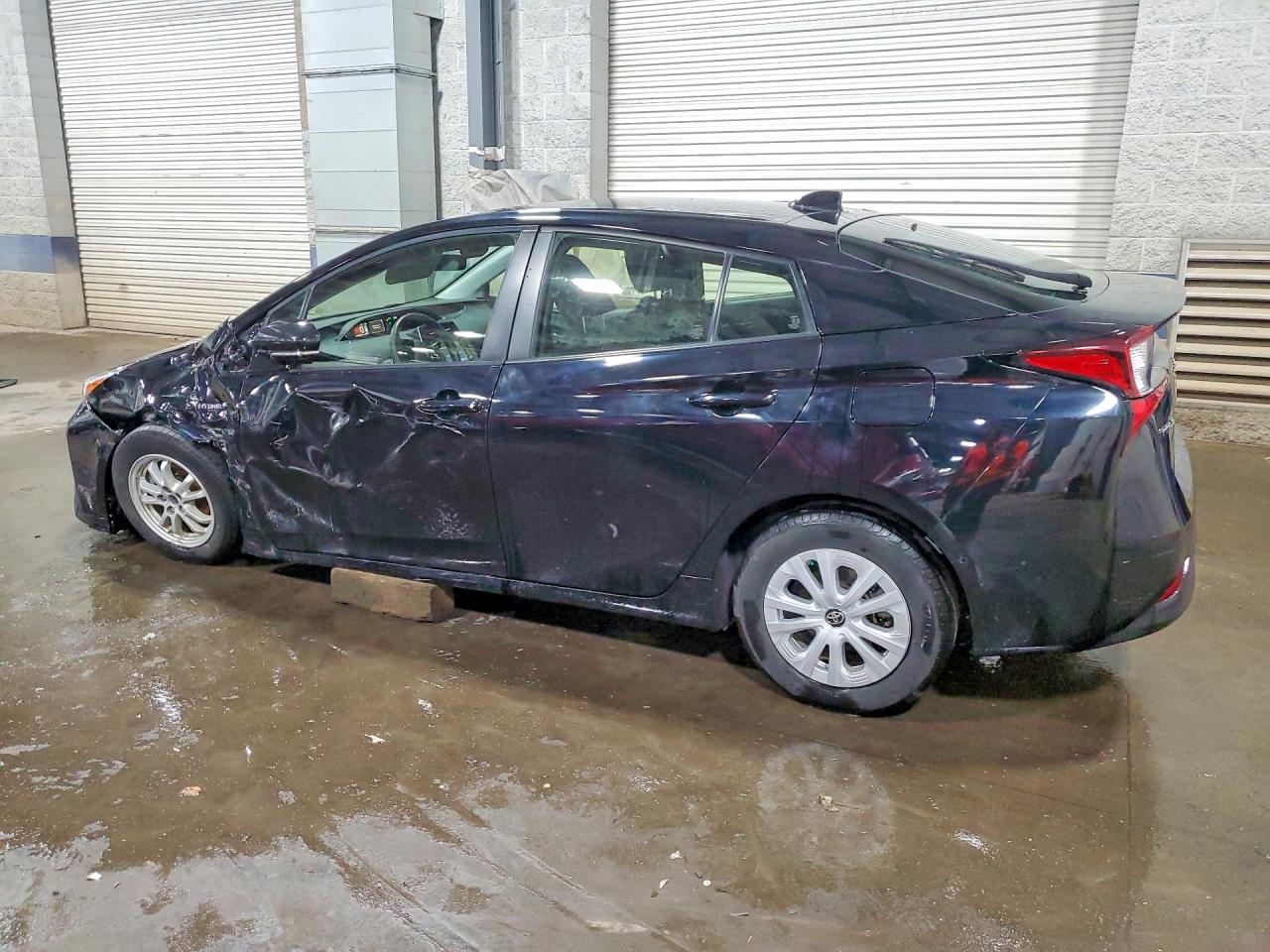 2020 TOYOTA PRIUS LE — снимка 2