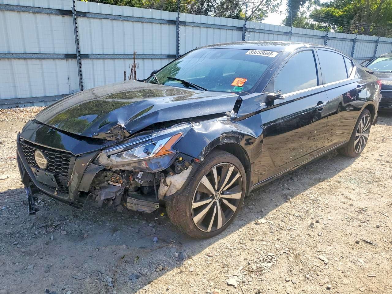 2021 NISSAN ALTIMA SR