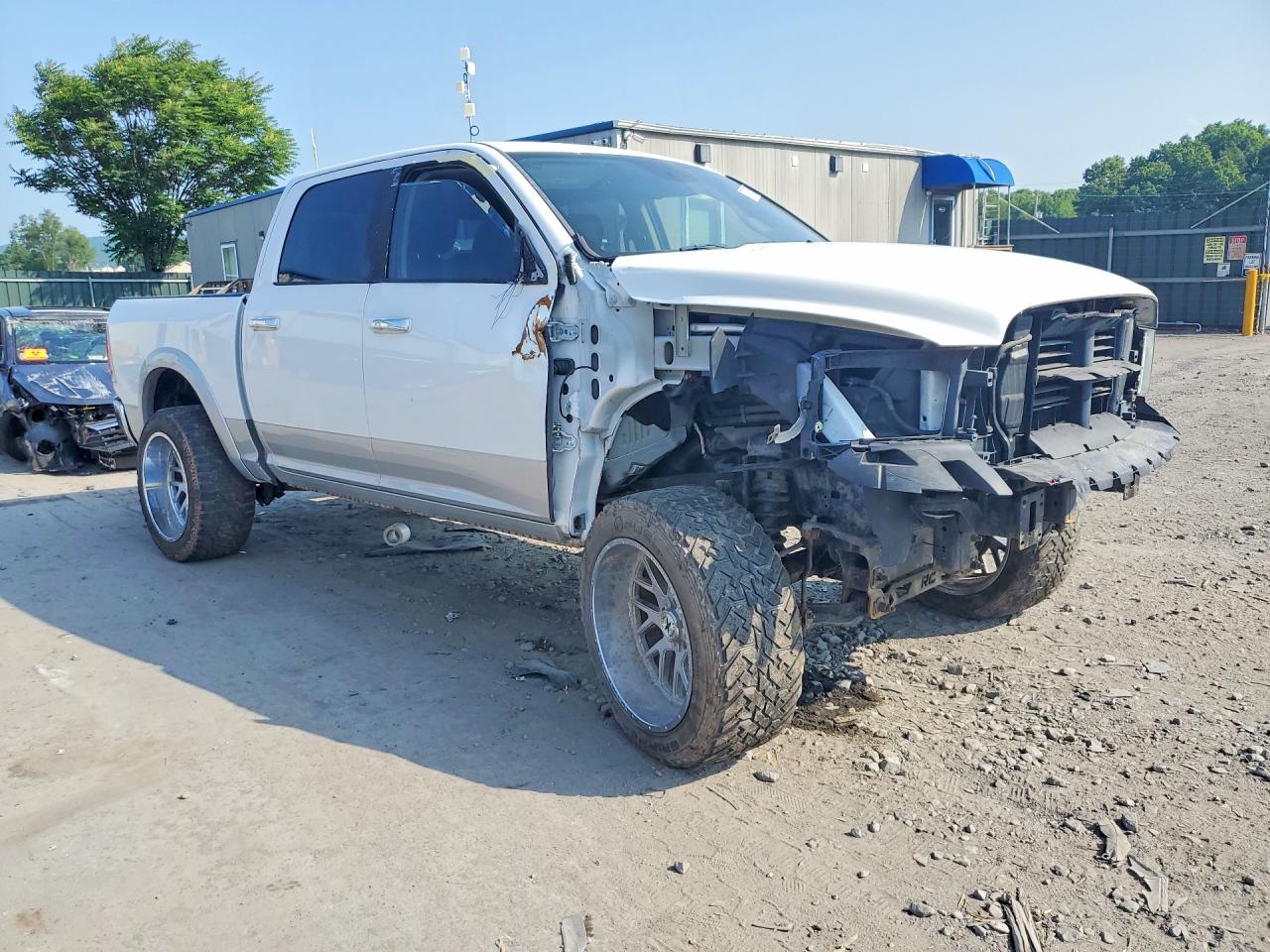 2017 RAM 1500 LARAMIE — снимка 4