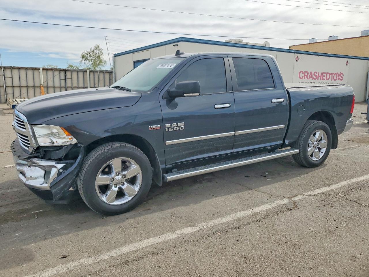 2017 RAM 1500 SLT