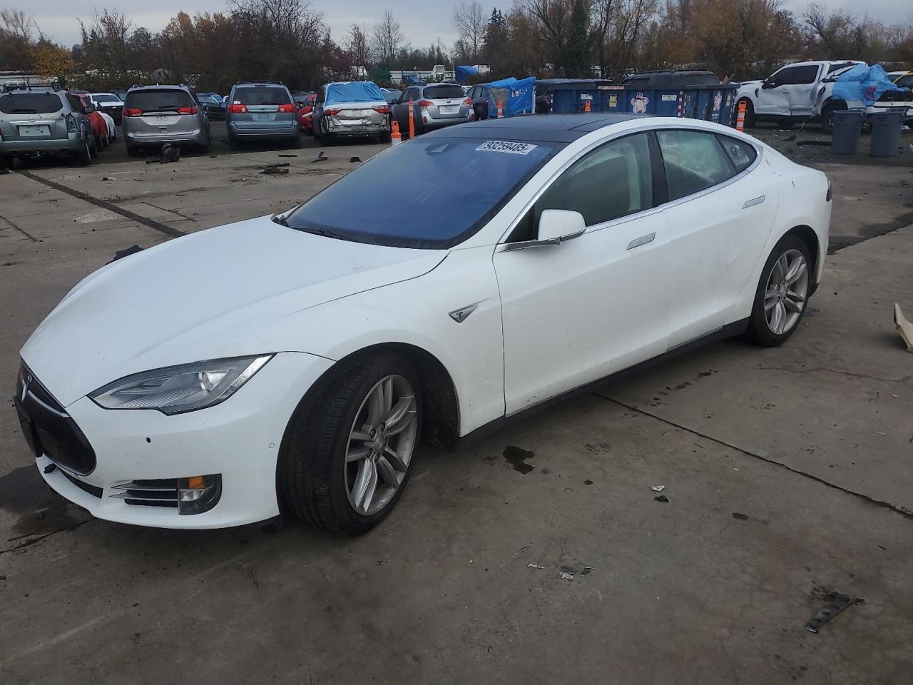 2015 TESLA MODEL S 85D