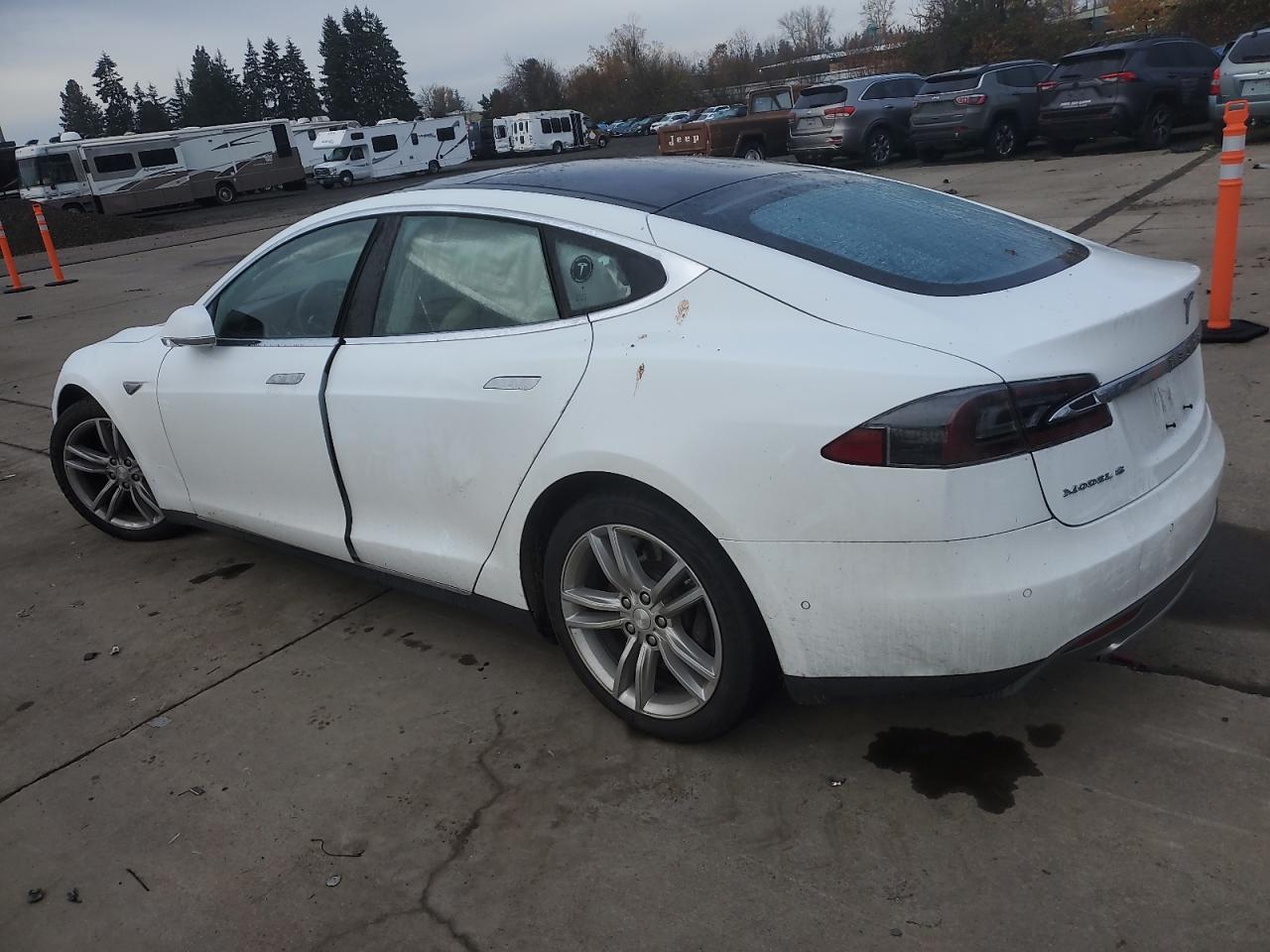 2015 TESLA MODEL S 85D — снимка 2