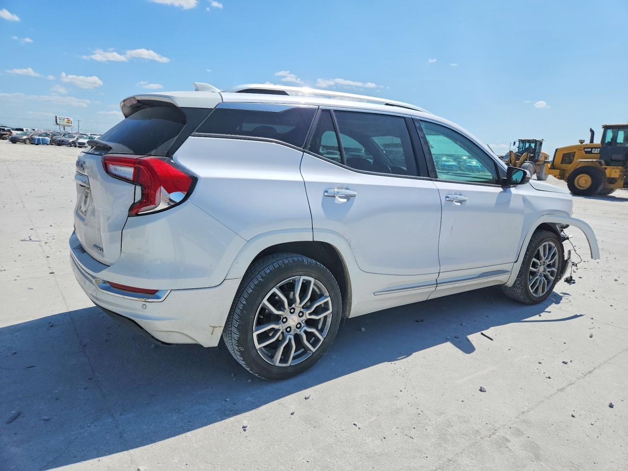 2022 GMC TERRAIN DENALI — снимка 3