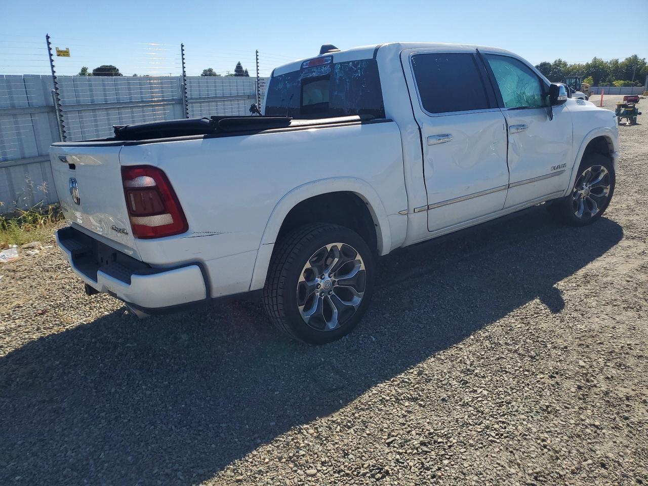2019 RAM 1500 LIMITED — снимка 3