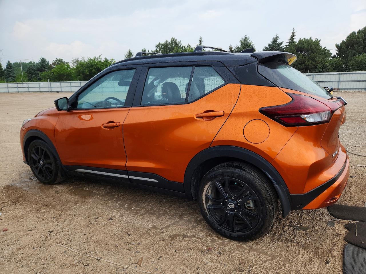 2021 NISSAN KICKS SR — снимка 2