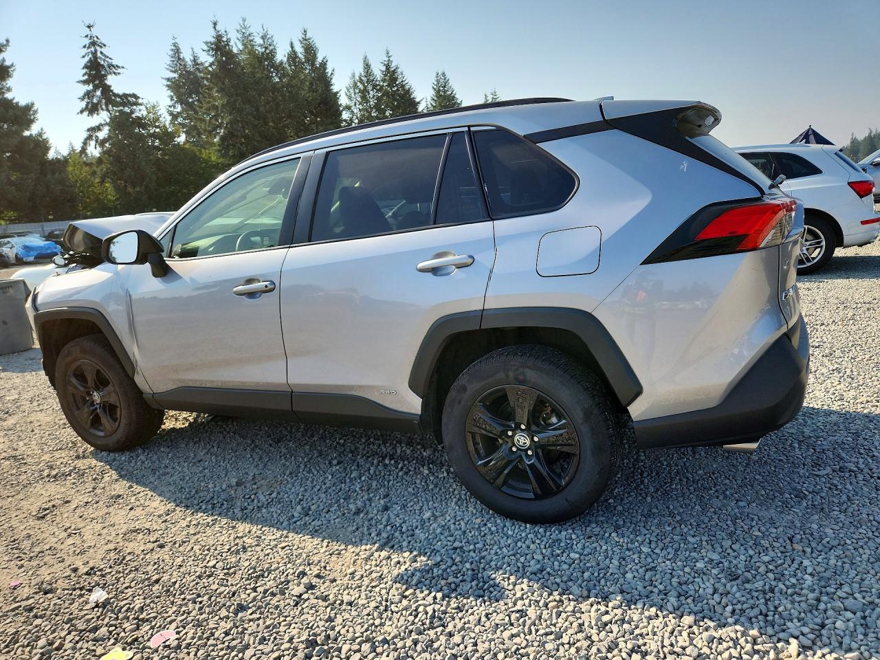 2022 TOYOTA RAV4 LE — снимка 2