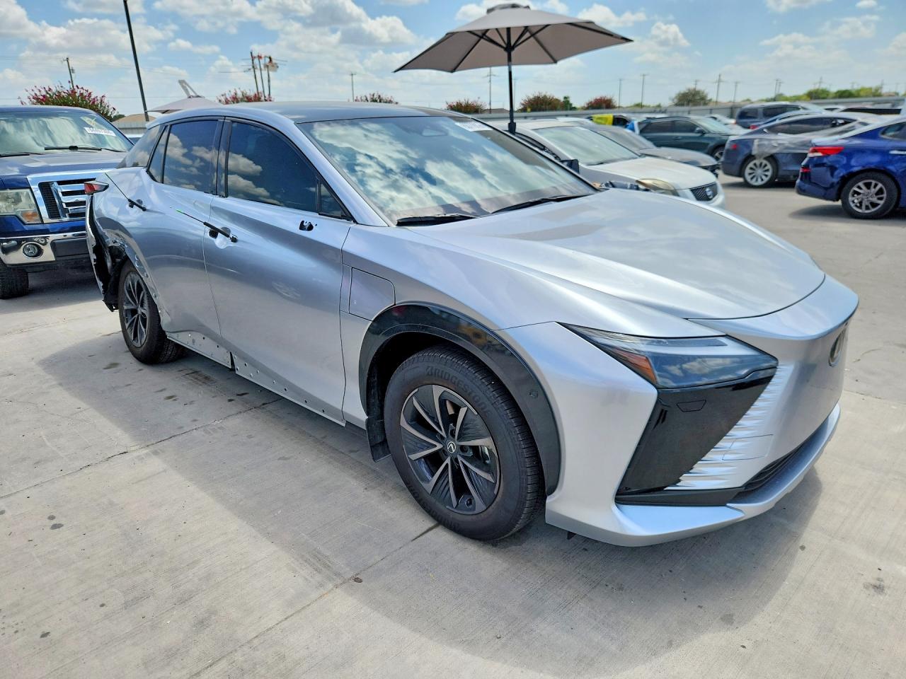 2026 LEXUS RZ 350E PREMIUM — снимка 4