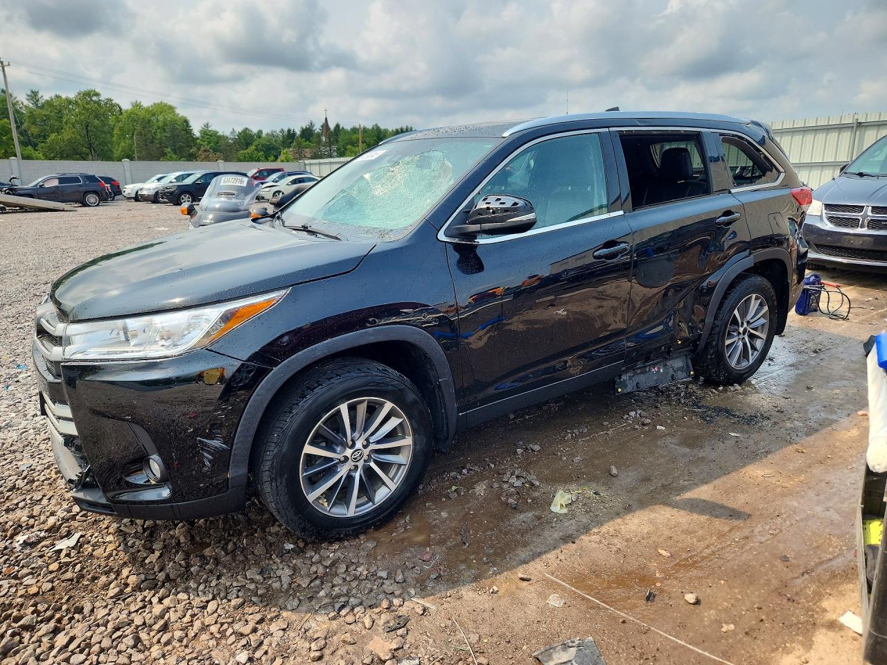 2019 TOYOTA HIGHLANDER XLE