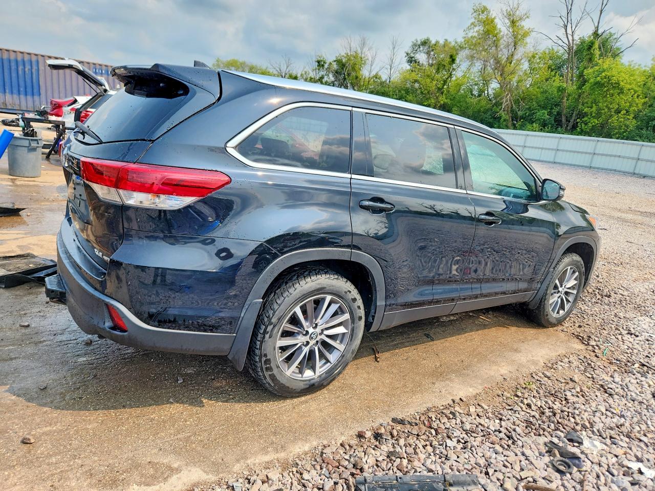 2019 TOYOTA HIGHLANDER XLE — снимка 3