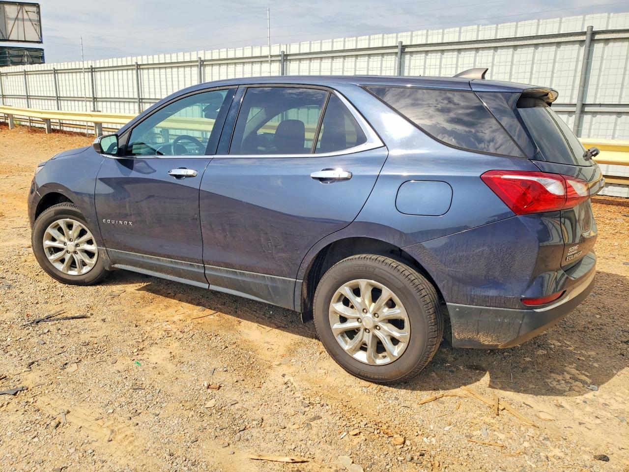 2019 CHEVROLET EQUINOX LT — снимка 2