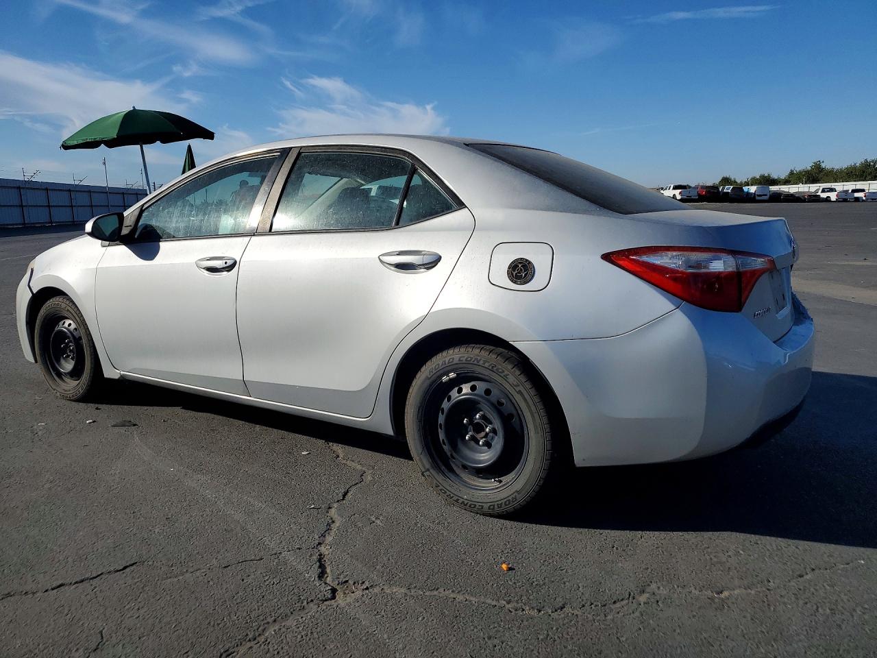 2015 TOYOTA COROLLA LE — снимка 2