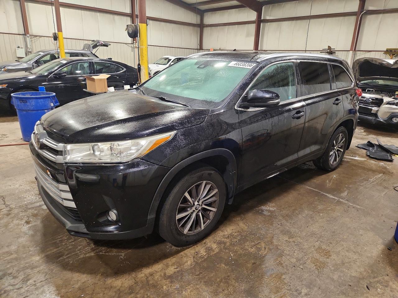 2018 TOYOTA HIGHLANDER XLE