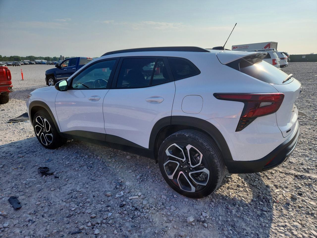 2024 CHEVROLET TRAX 2RS — снимка 2