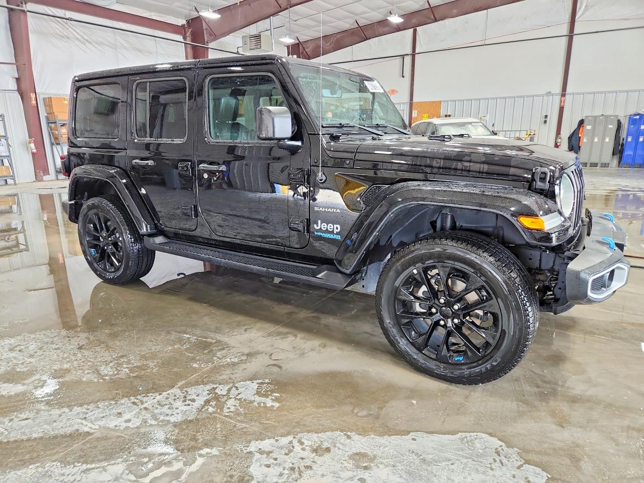 2022 JEEP WRANGLER UNLIMITED SAHARA 4XE — снимка 4