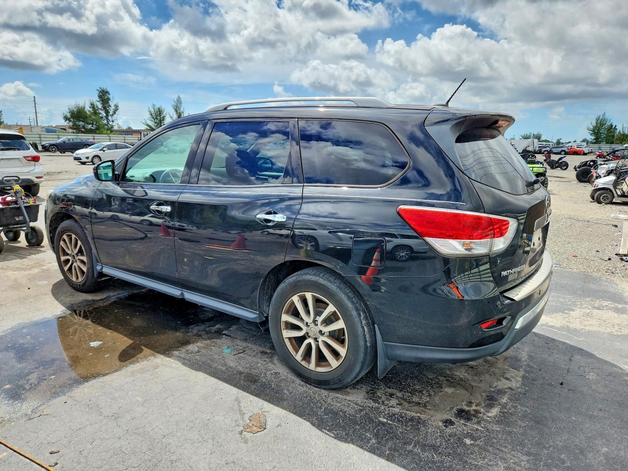2015 NISSAN PATHFINDER SV — снимка 2