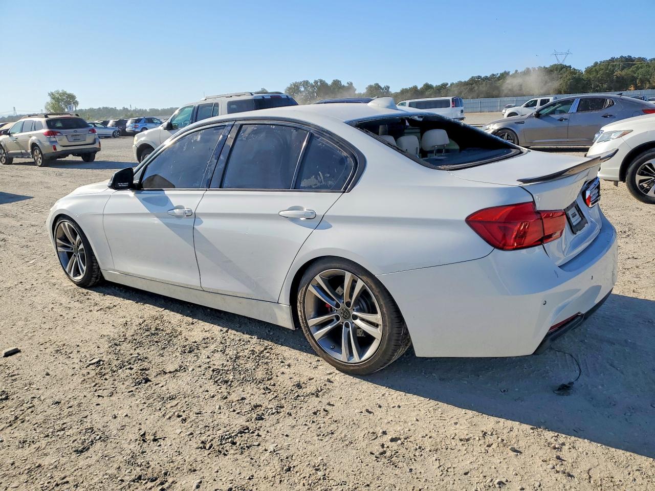 2018 BMW 330 I — снимка 2