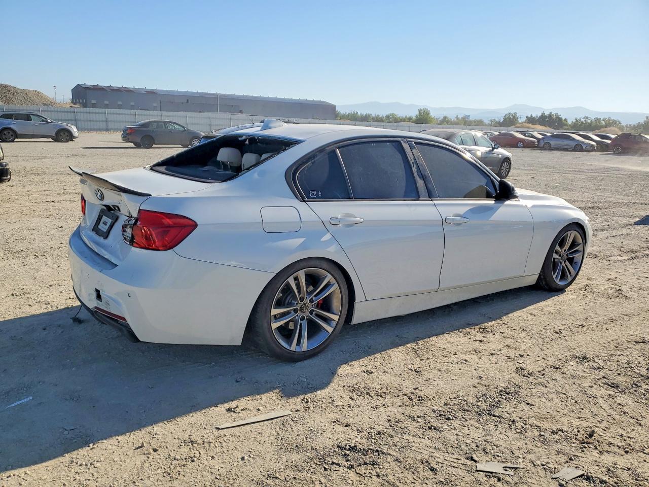 2018 BMW 330 I — снимка 3