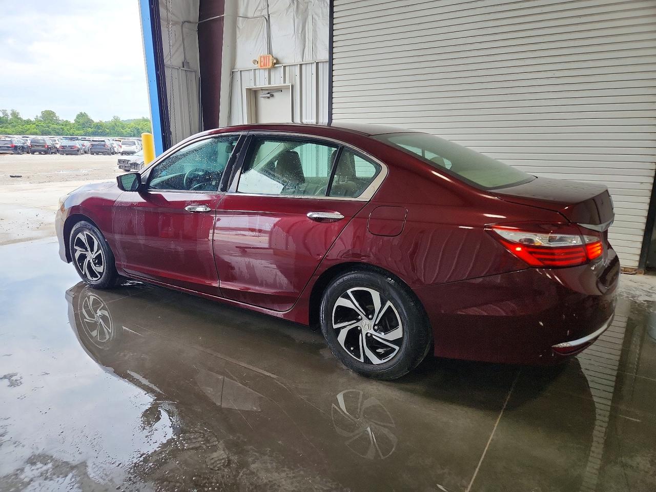 2017 HONDA ACCORD LX — снимка 2