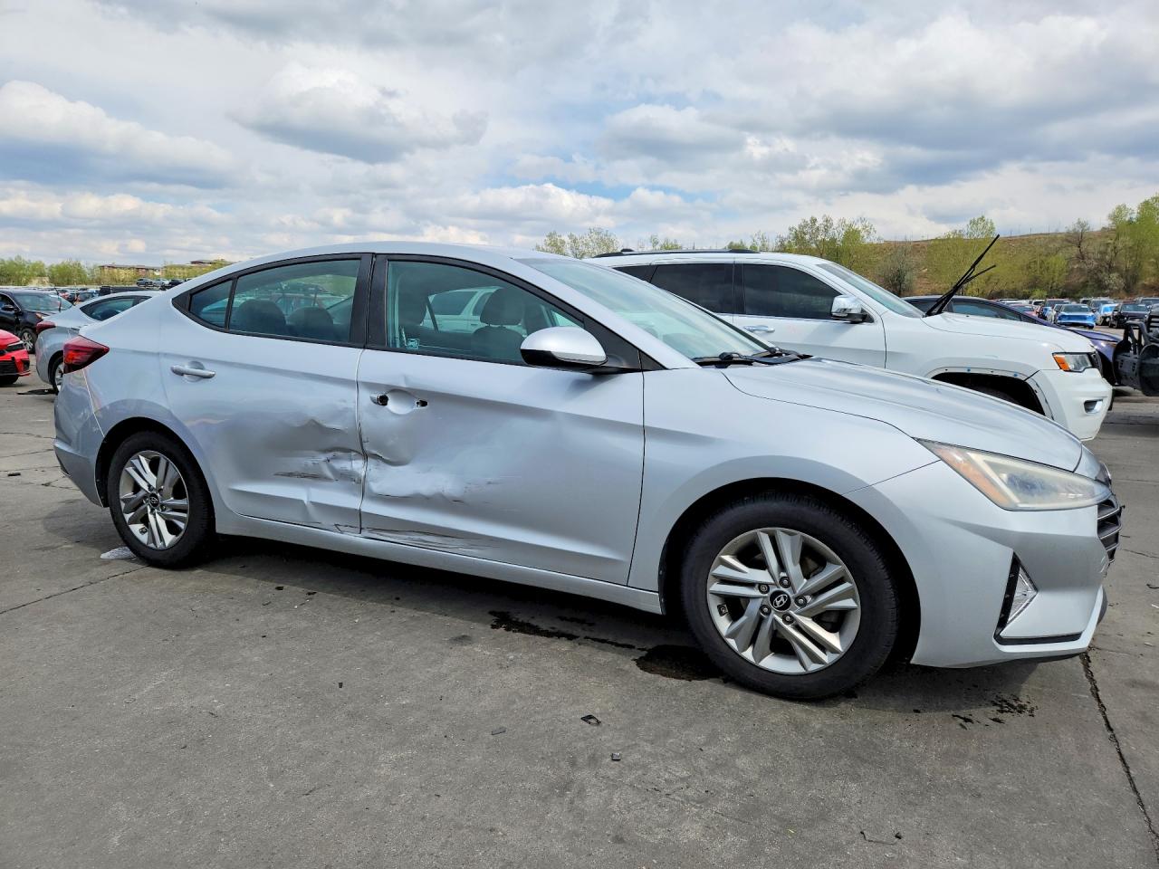 2019 HYUNDAI ELANTRA SEL — снимка 4
