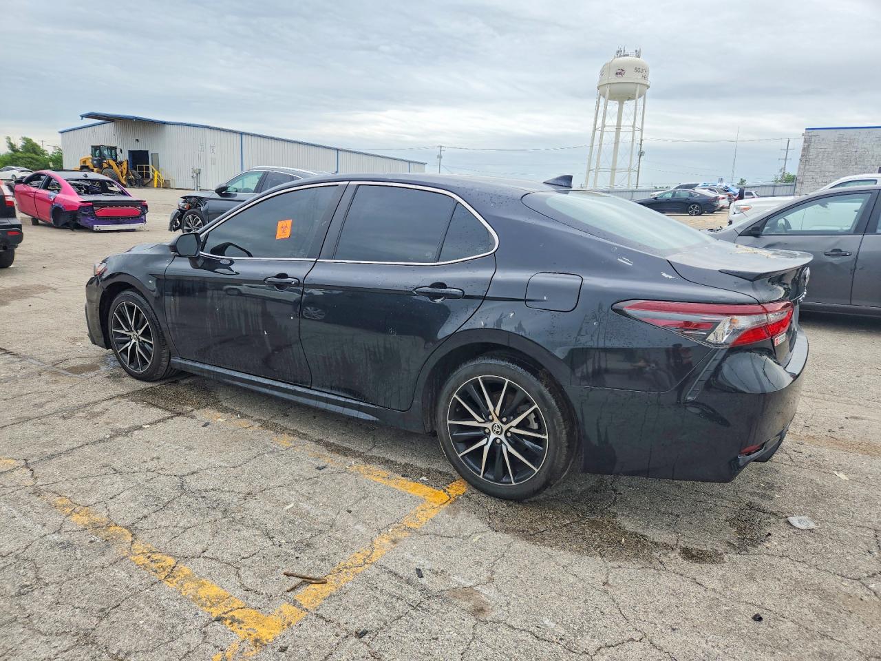 2024 TOYOTA CAMRY SE — снимка 2