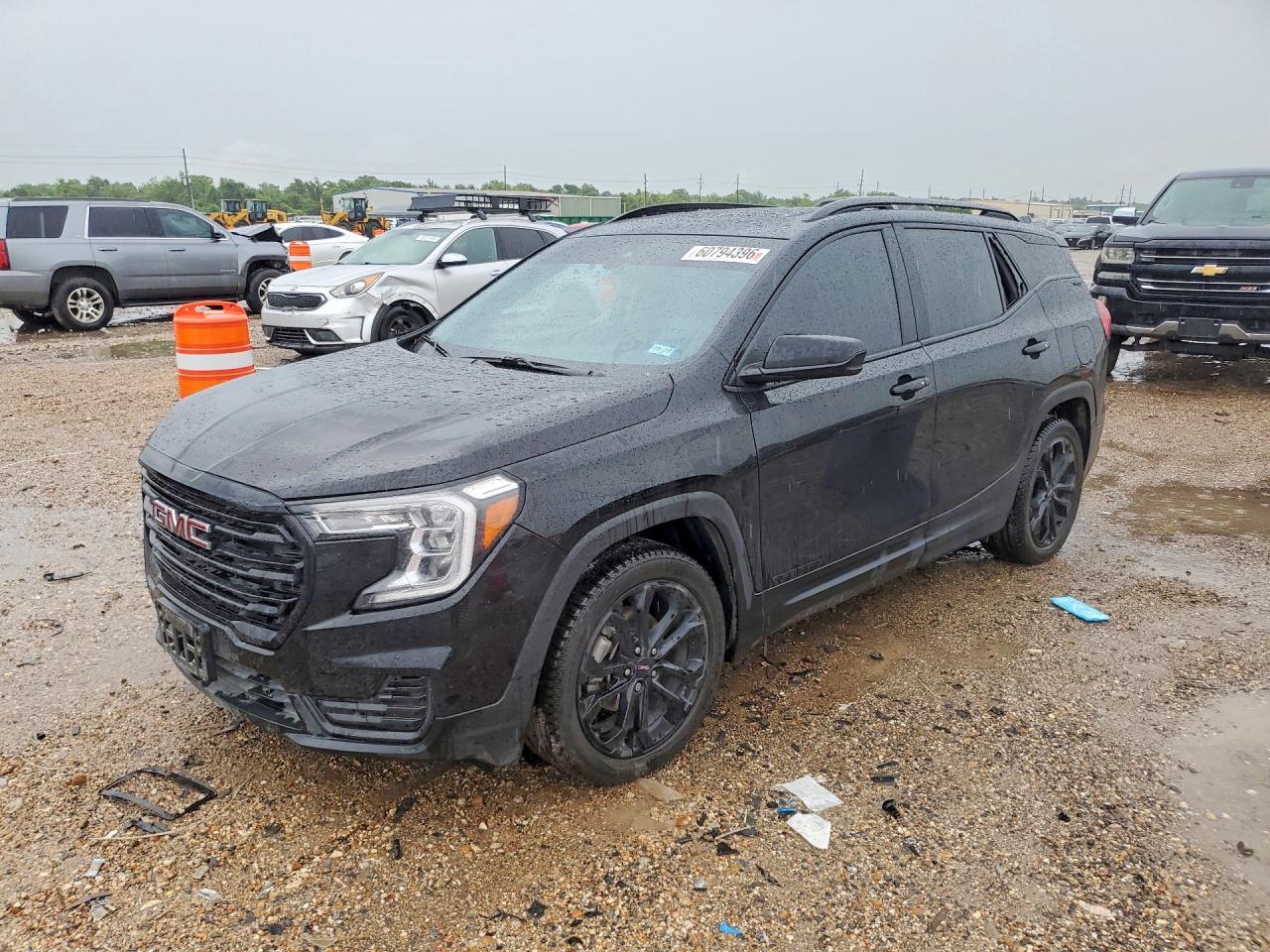 2022 GMC TERRAIN SLE
