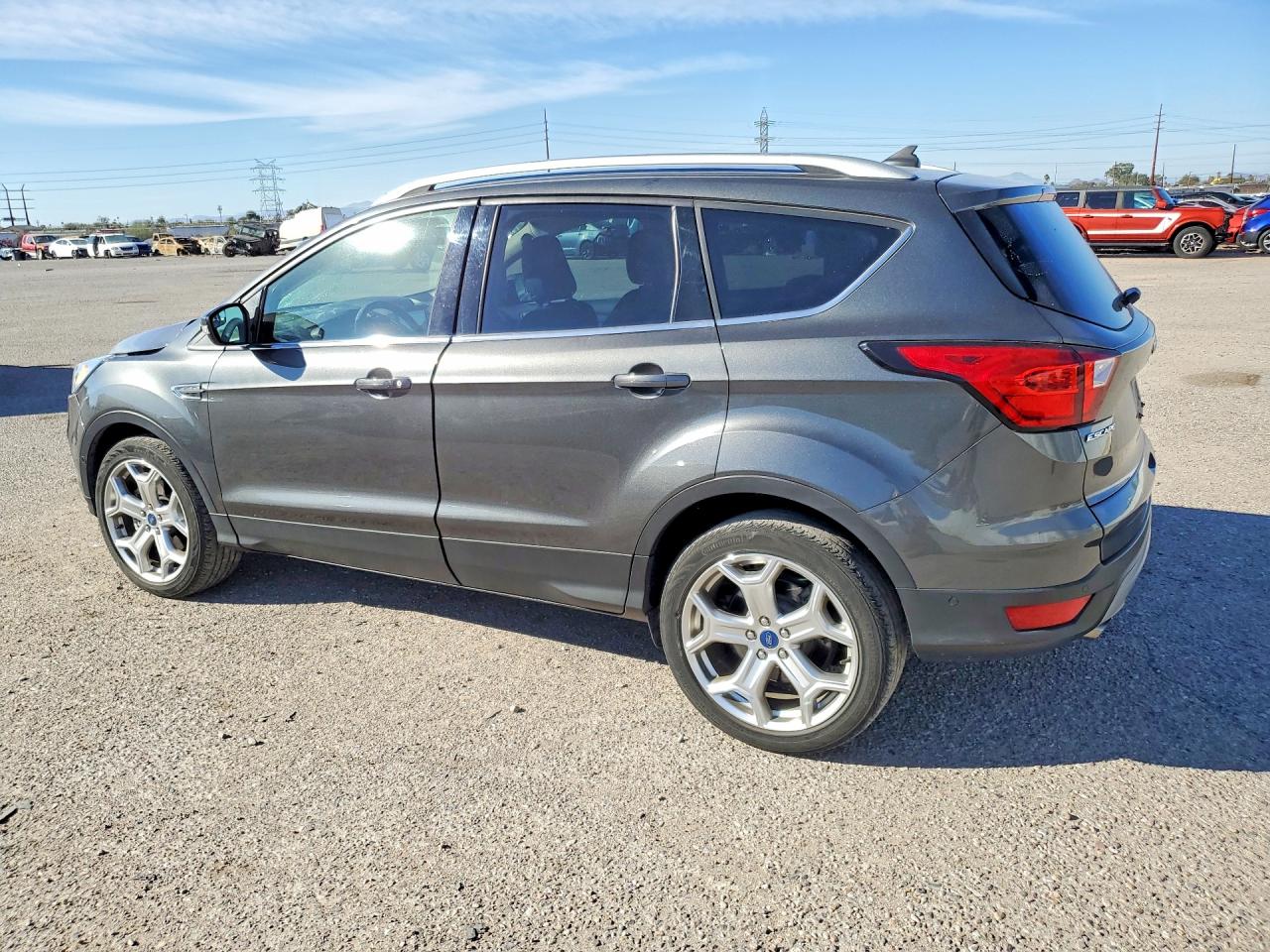 2019 FORD ESCAPE TITANIUM — снимка 2