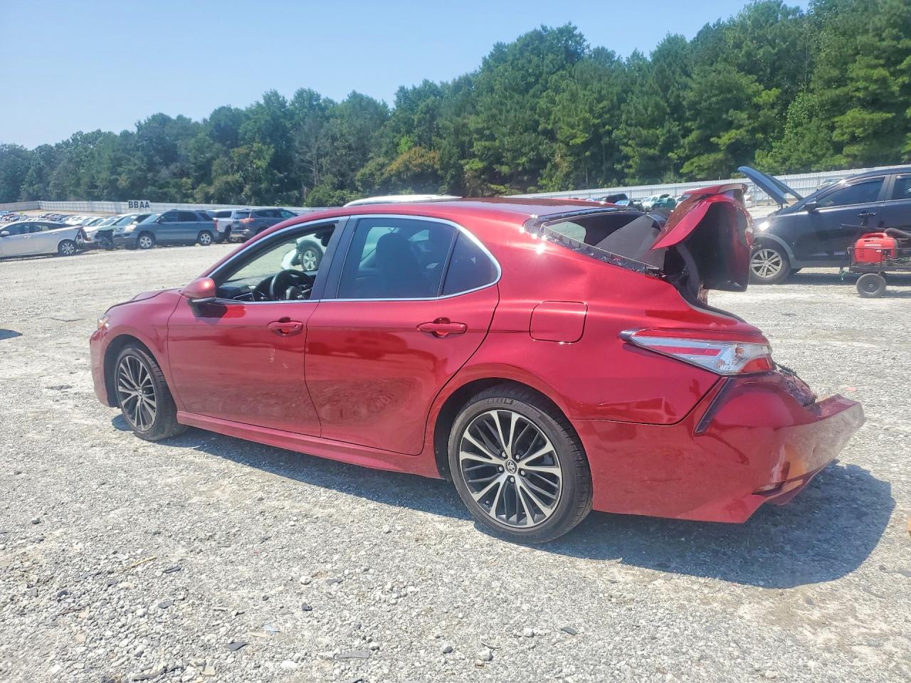 2018 TOYOTA CAMRY SE — снимка 2