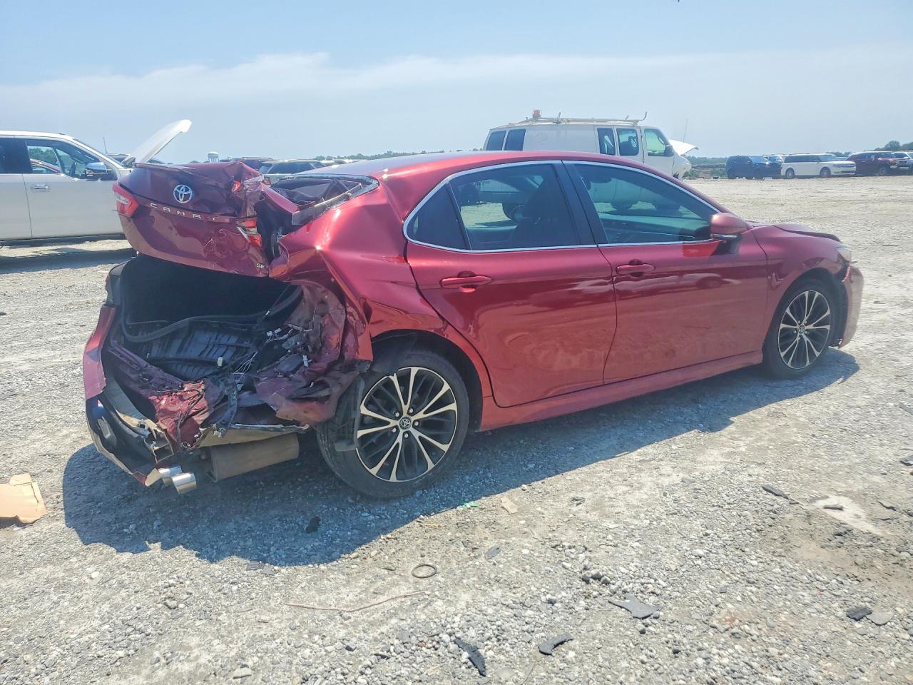 2018 TOYOTA CAMRY SE — снимка 3