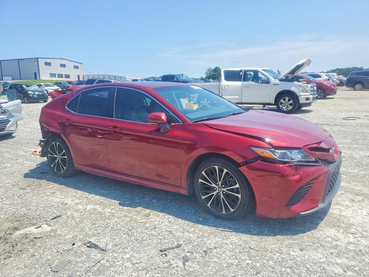 2018 TOYOTA CAMRY SE — снимка 4