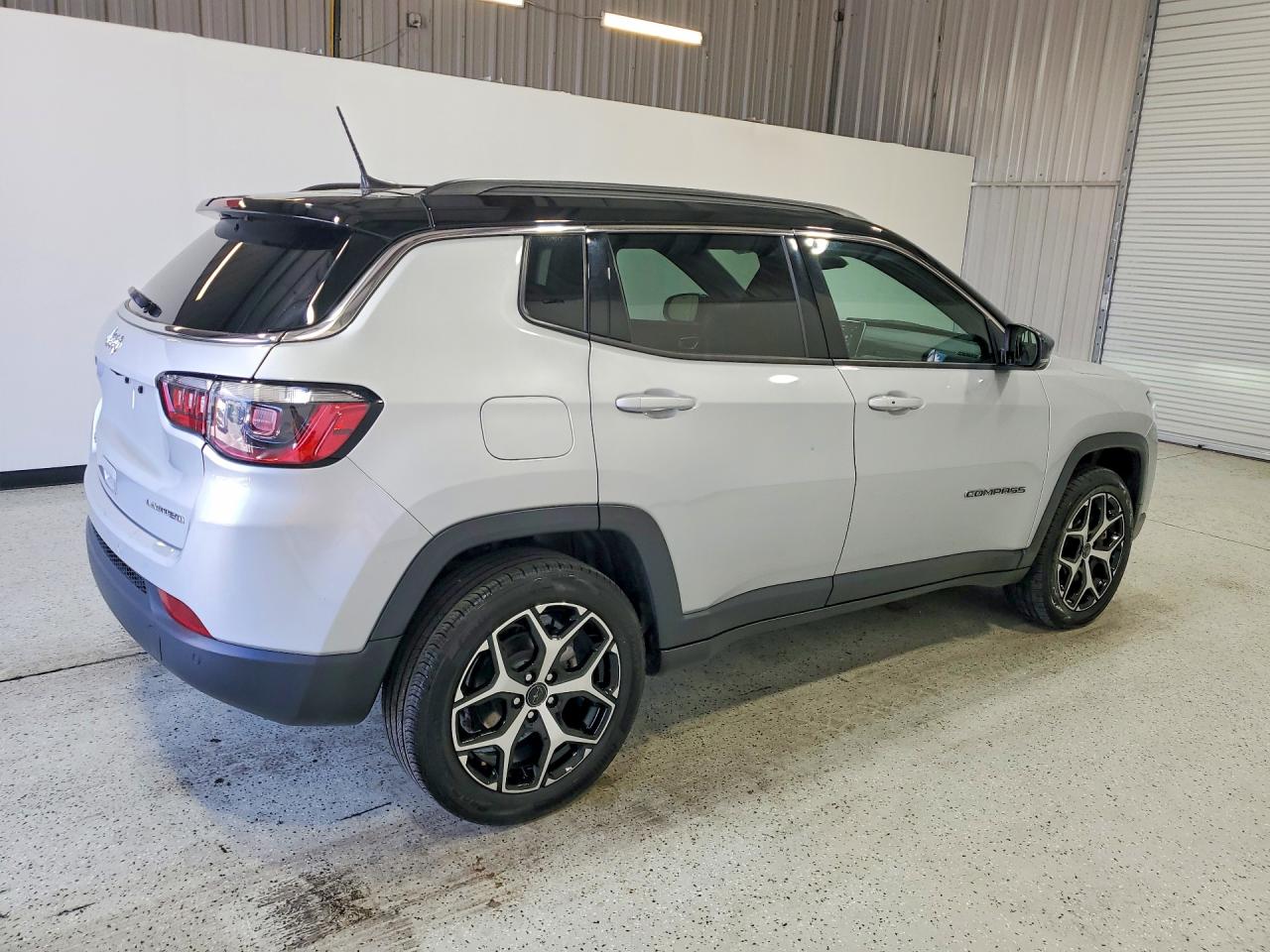 2025 JEEP COMPASS LIMITED — снимка 3