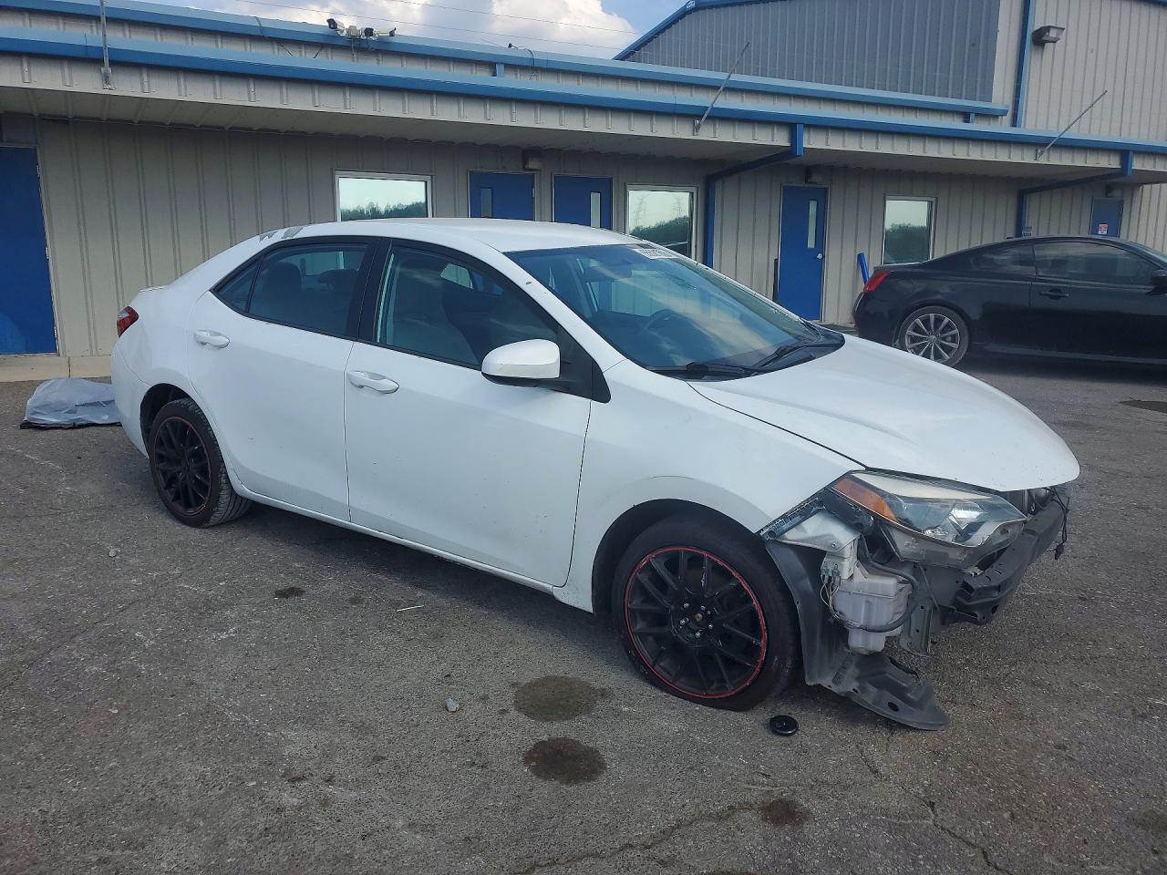 2015 TOYOTA COROLLA LE — снимка 4