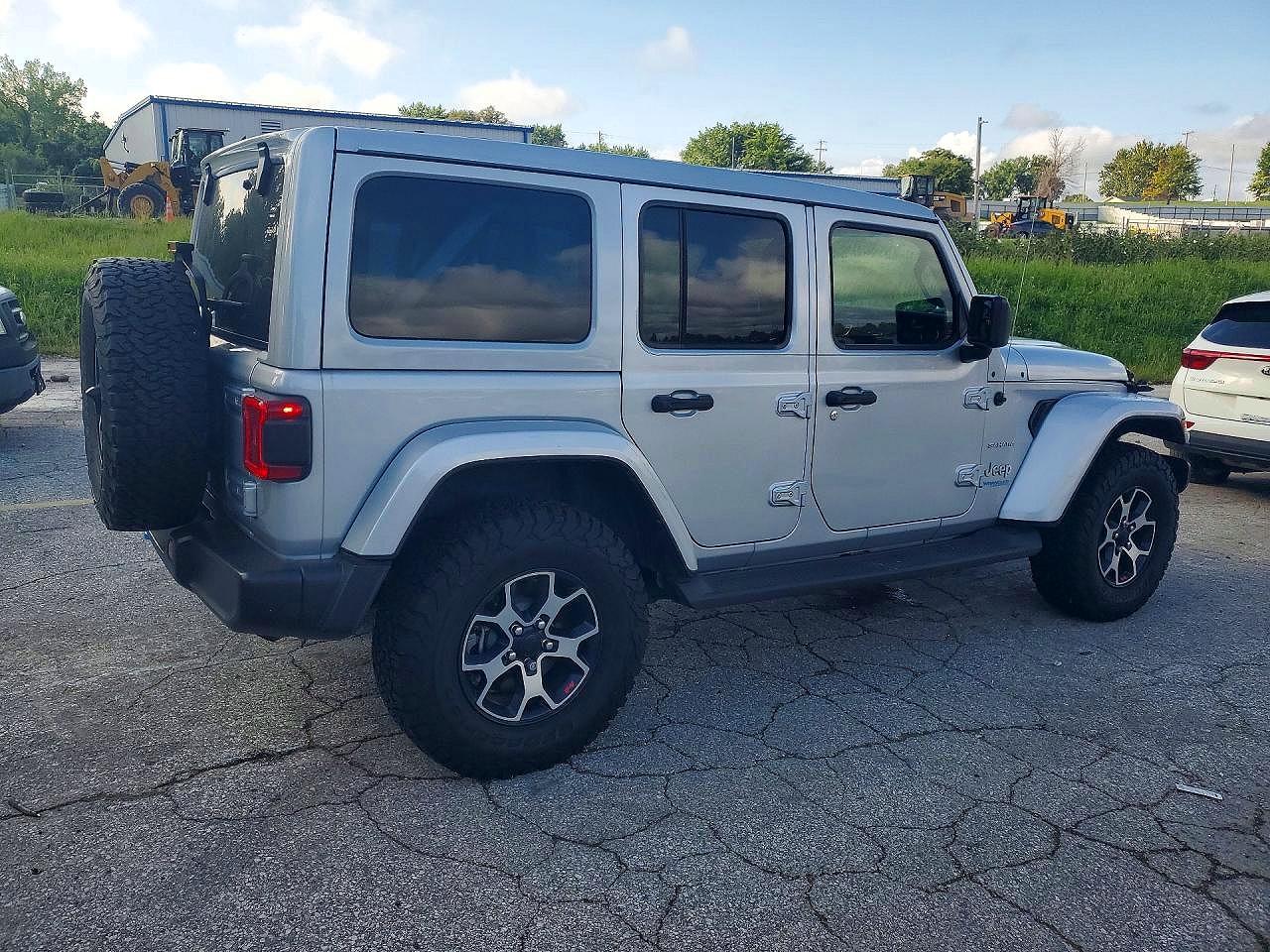 2022 JEEP WRANGLER UNLIMITED SAHARA 4XE — снимка 3