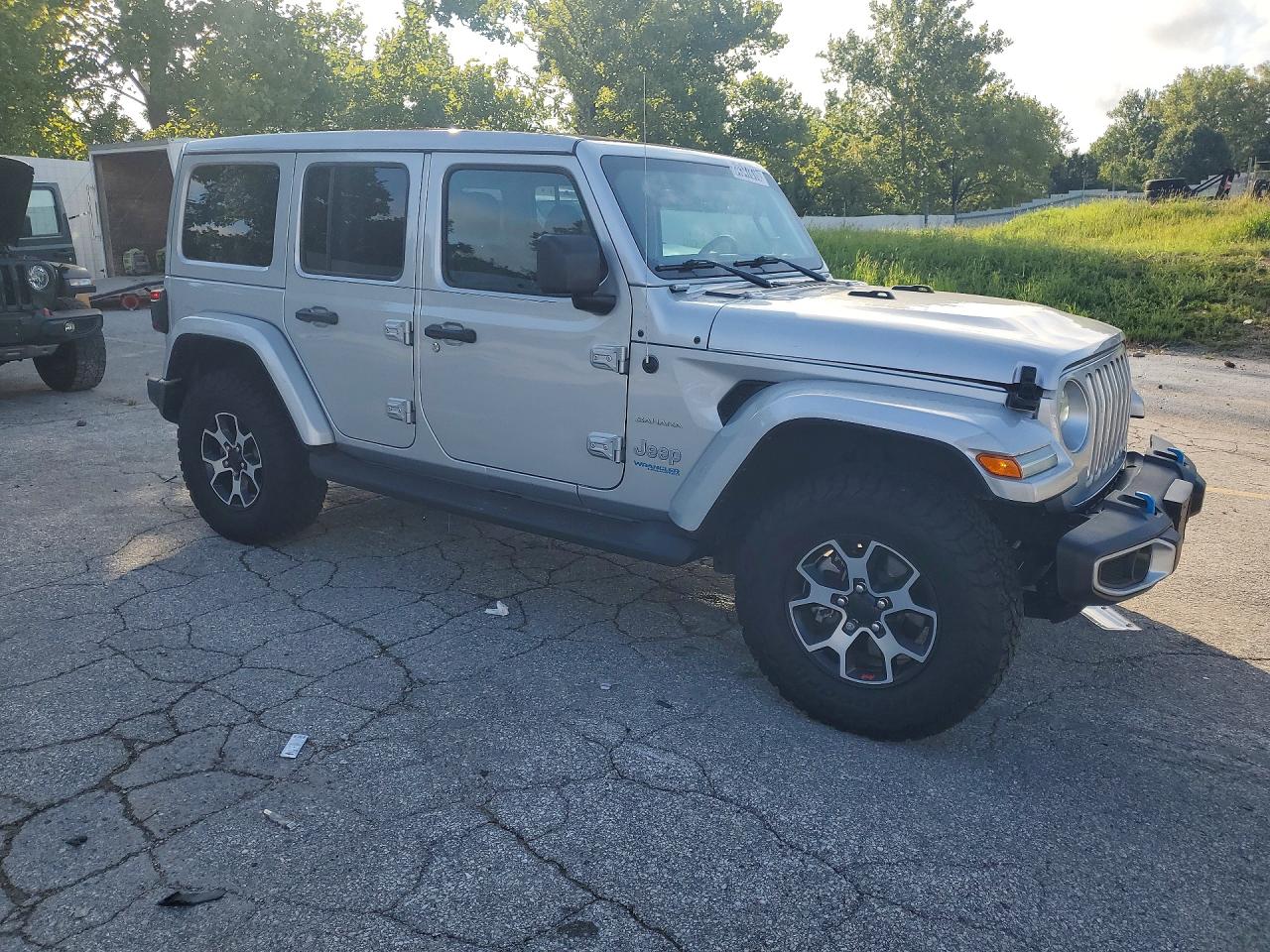 2022 JEEP WRANGLER UNLIMITED SAHARA 4XE — снимка 4