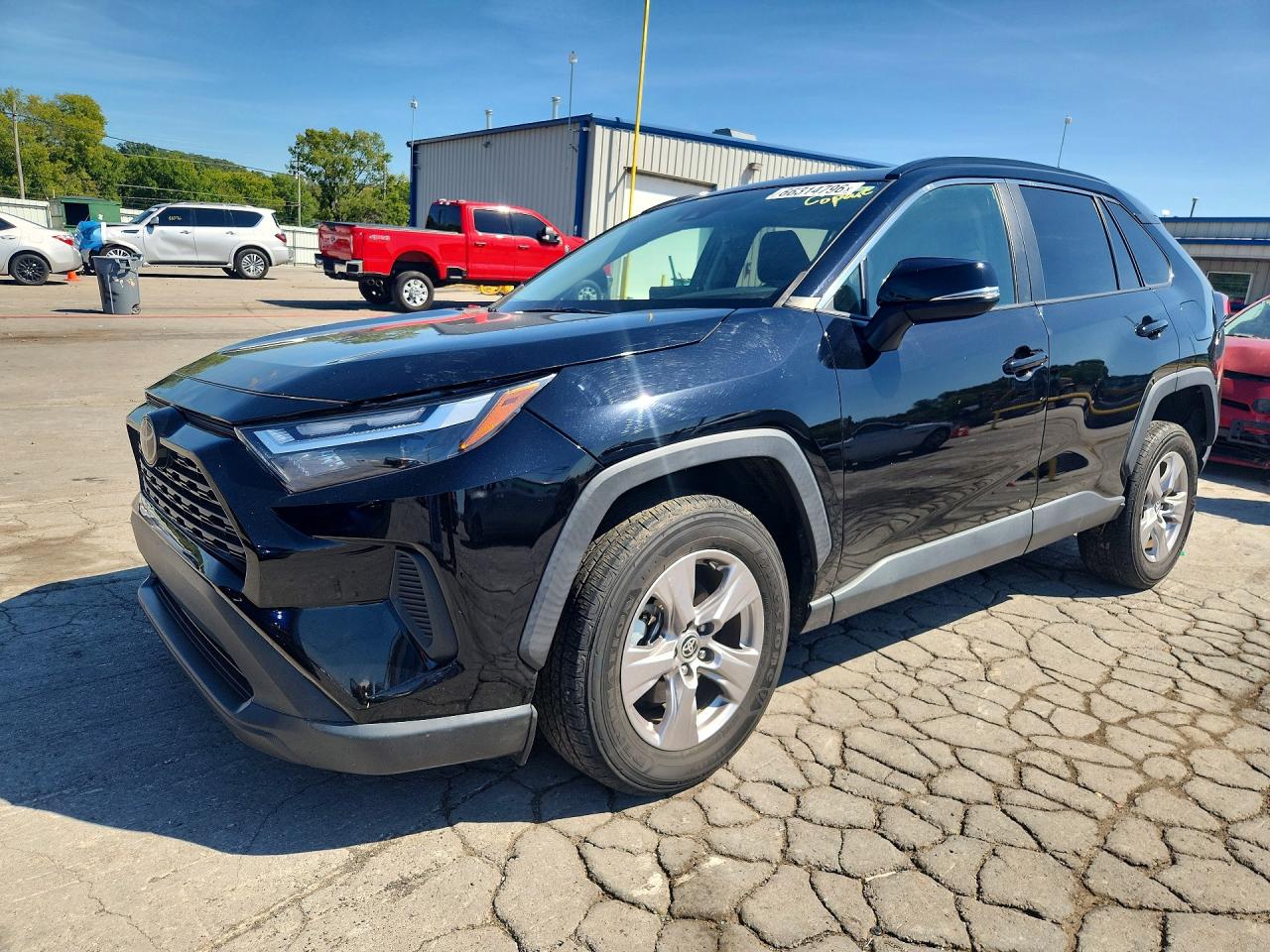 2023 TOYOTA RAV4 XLE