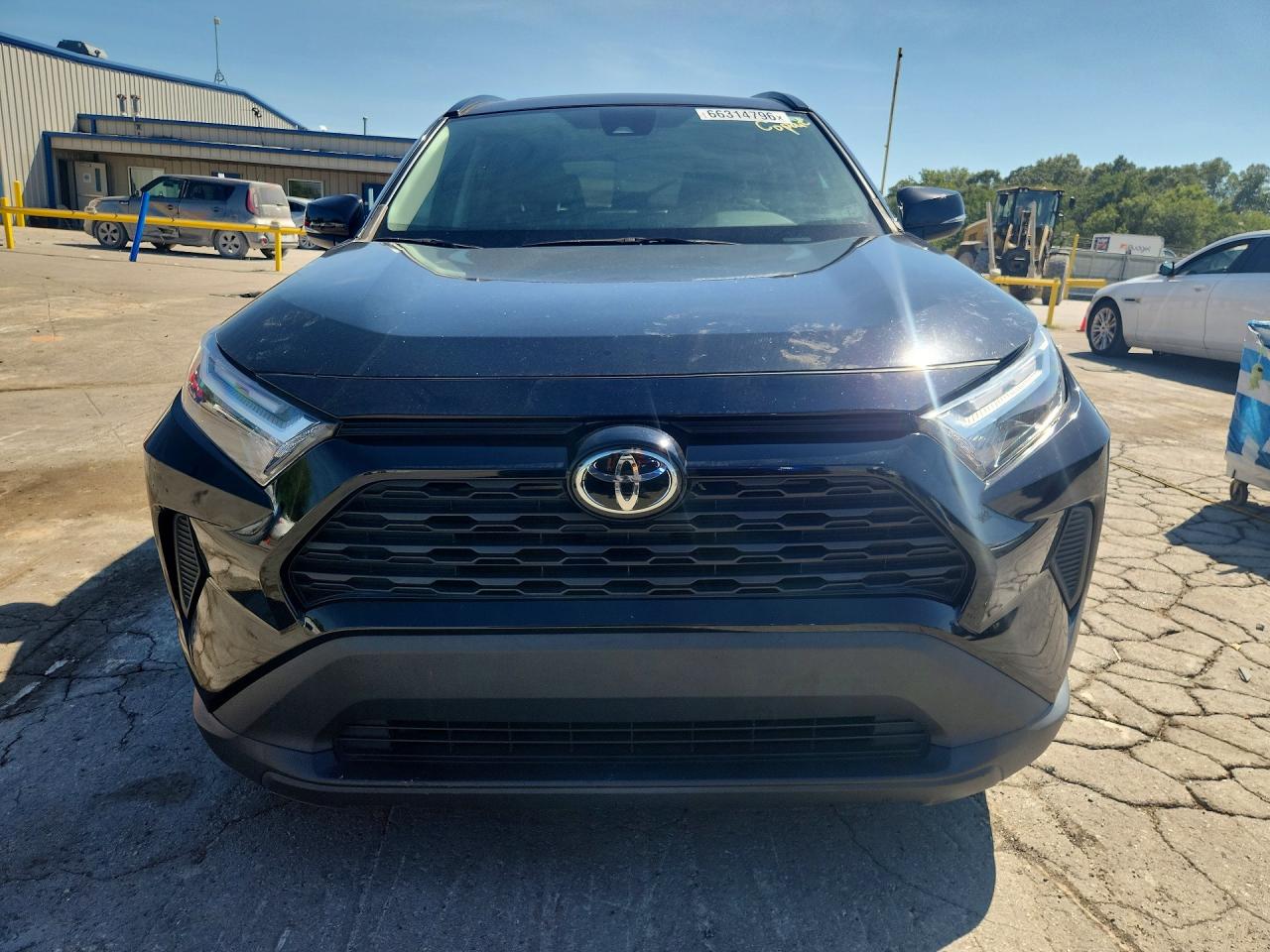2023 TOYOTA RAV4 XLE — снимка 5